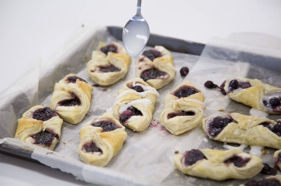 Berry and Cream Cheese Puff Pastries